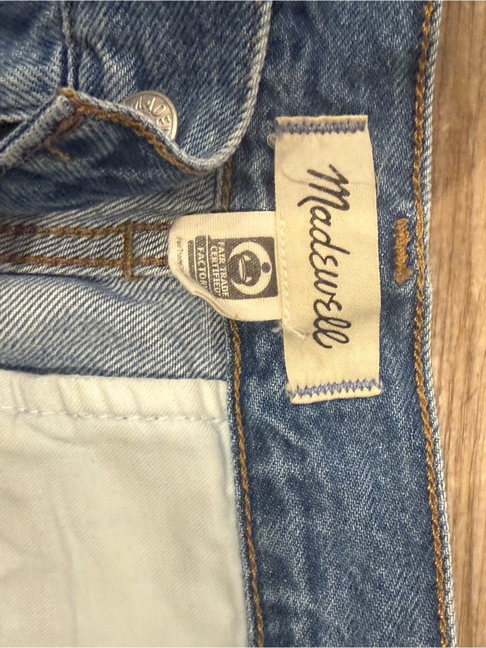 EUC Madewell Harlow denim shorts. Size 28 ~$85 - Picture 7 of 8